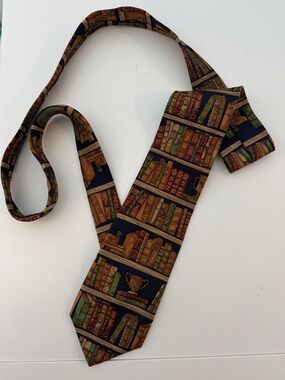 Alynn “Ex Libiris” Bookshelf Print Silk Tie